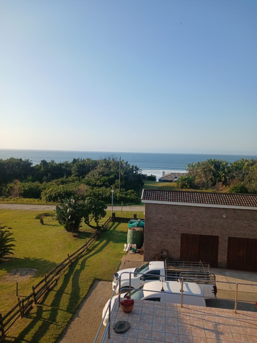 4 Bedroom Property for Sale in Marshstrand Eastern Cape